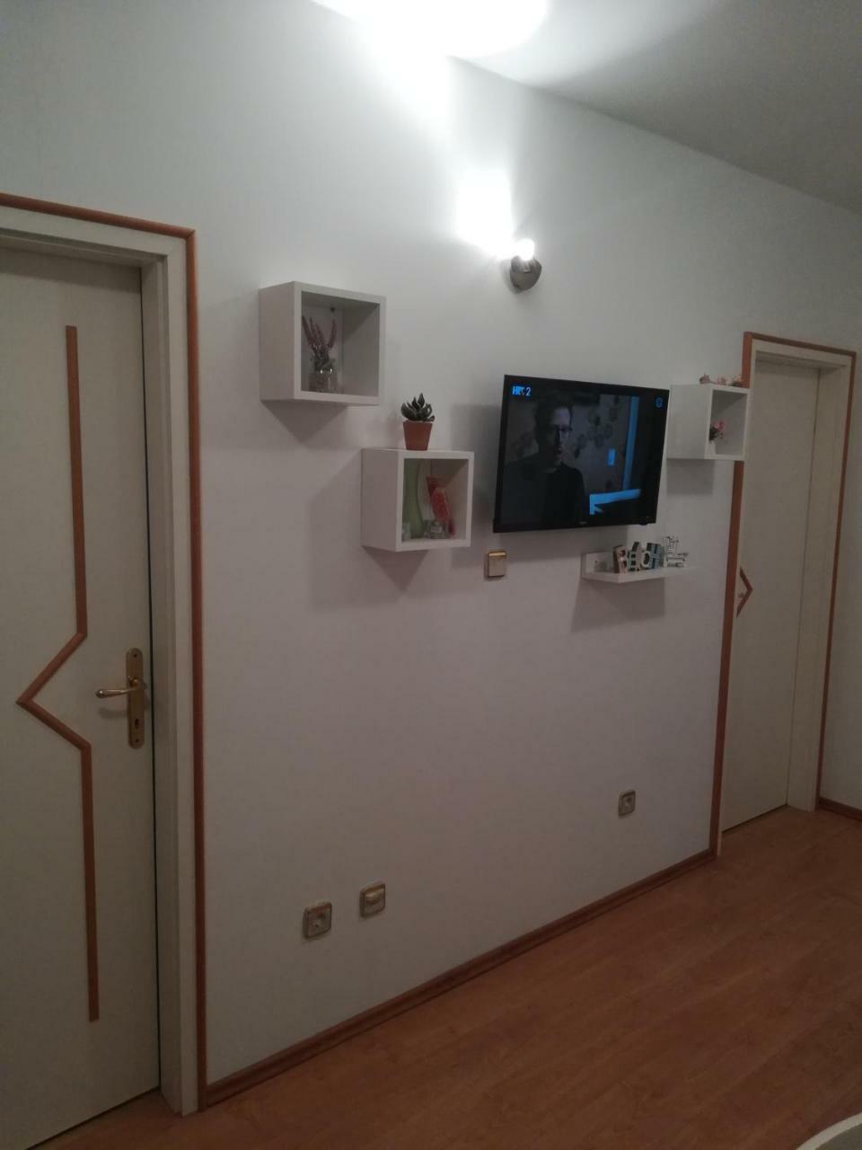 Apartman Loza เคล็ค ภายนอก รูปภาพ